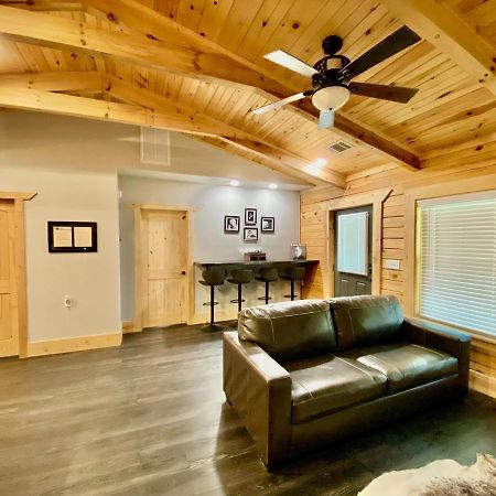 Cabin At Chitt'S Creek Emory Exteriör bild