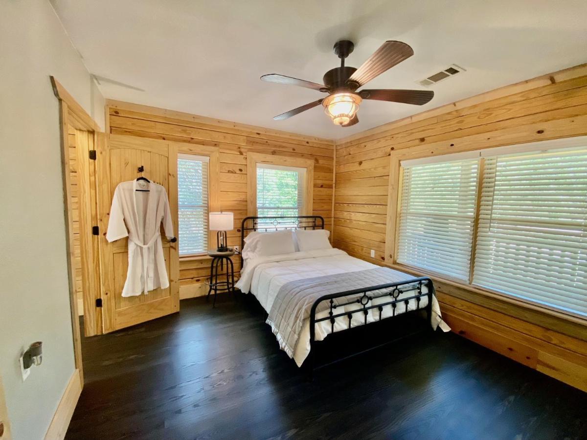 Cabin At Chitt'S Creek Emory Exteriör bild