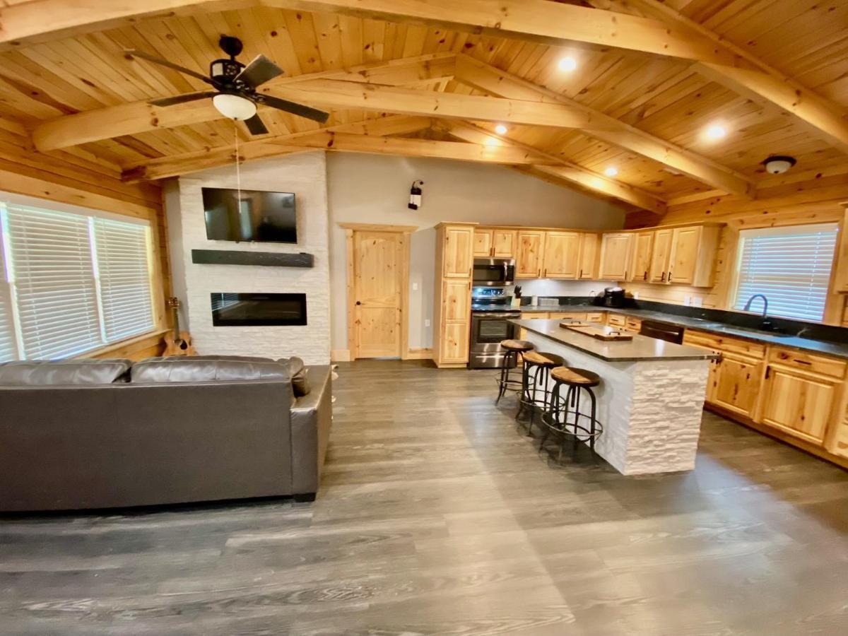Cabin At Chitt'S Creek Emory Exteriör bild